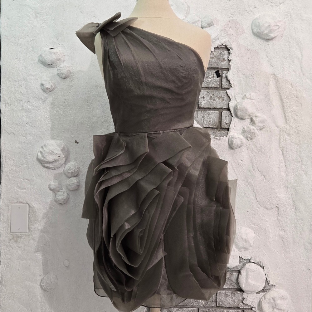 White by Vera Wang One Shoulder Organza Rose Mini Dress Charcoal Gray Size 4